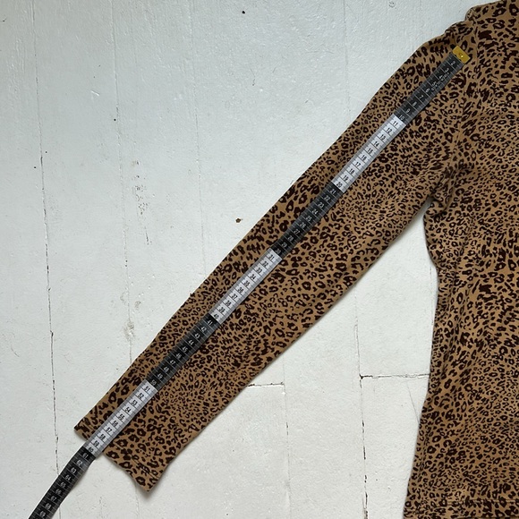 Vintage Leopard-Print Long-Sleeve (Jones New York Sport) - Picture 10 of 11